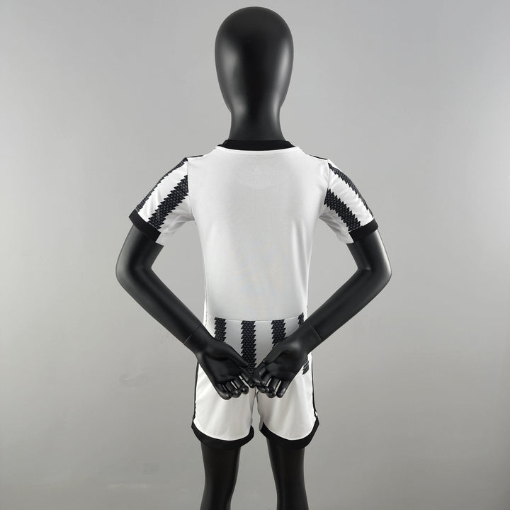 Conjunto Infantil Juventus 2022/23 - Home - ResPeita Sports 